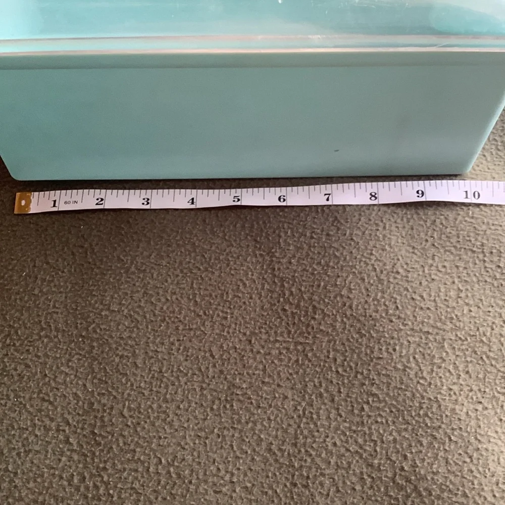 Vintage Wil-hold blue plastic container with lid. Approx 10” x 5” x 3 3/4”